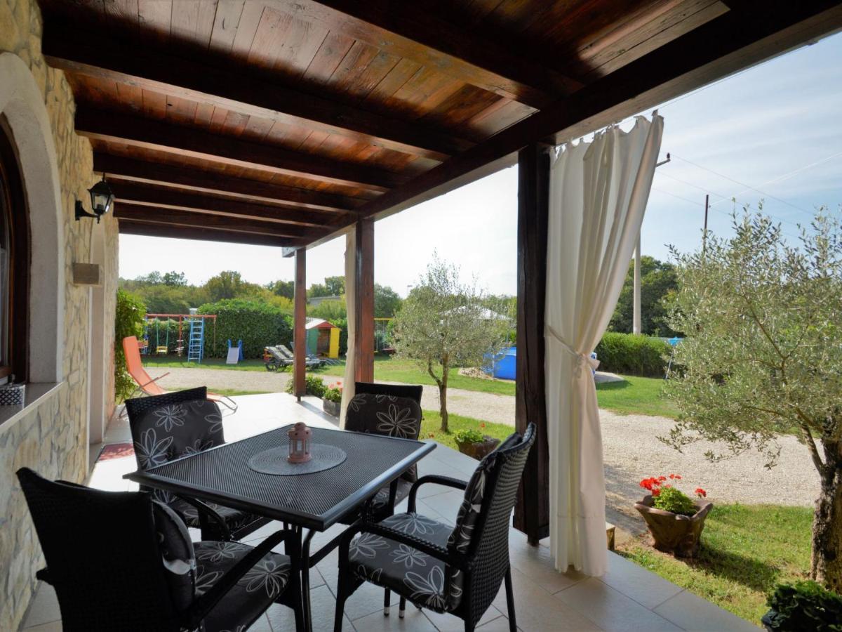 Holiday Home Cekic - Roj506 By Interhome Sosici Bagian luar foto