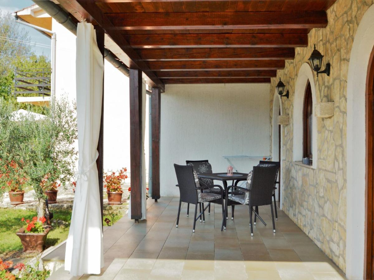 Holiday Home Cekic - Roj506 By Interhome Sosici Bagian luar foto