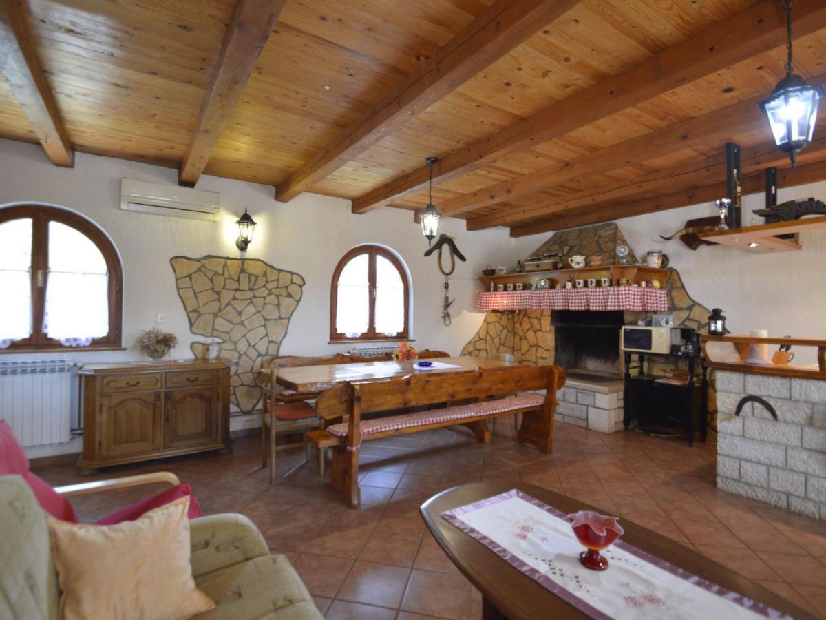 Holiday Home Cekic - Roj506 By Interhome Sosici Bagian luar foto